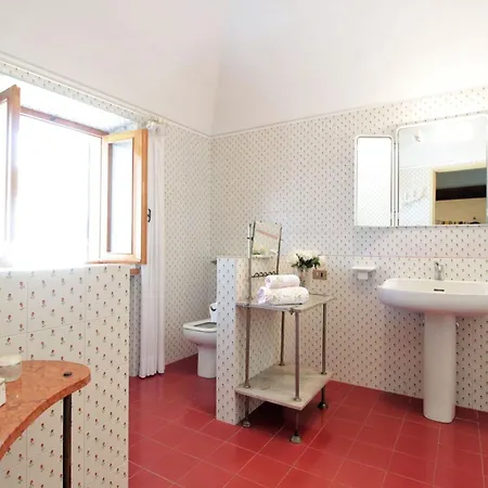 La Casa Dei Nonni, House With Private Pool, Torino Casa vacanze *