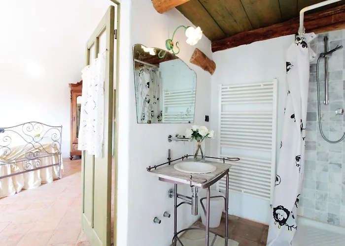 Casa de Férias La Casa Dei Nonni, House With Private Pool, Torino Brozolo