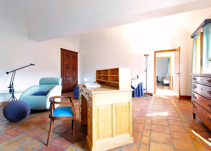 La Casa Dei Nonni, House With Private Pool, Torino Brozolo