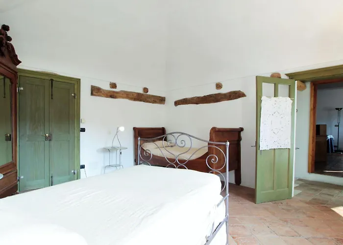 La Casa Dei Nonni, House With Private Pool, Torino Casa de Férias