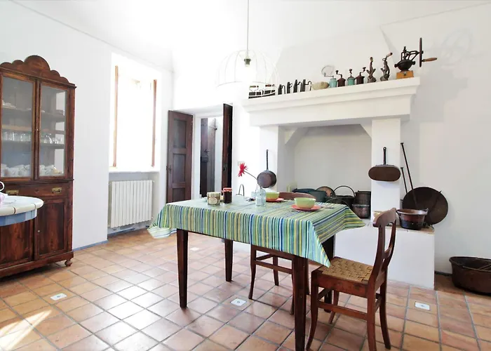 La Casa Dei Nonni, House With Private Pool, Torino