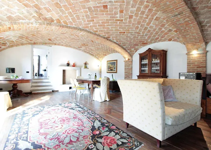 La Casa Dei Nonni, House With Private Pool, Torino