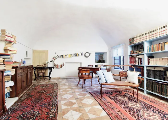 La Casa Dei Nonni, House With Private Pool, Torino Casa de Férias *