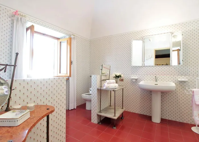 La Casa Dei Nonni, House With Private Pool, Torino Casa de Férias *