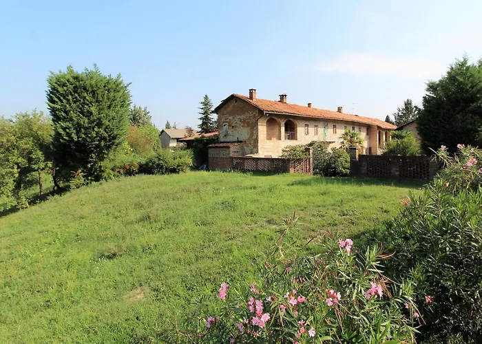 La Casa Dei Nonni, House With Private Pool, Torino Σπίτι διακοπών